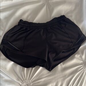 lululemon hotty hot shorts size 4